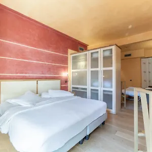 https://hotiday-discovery-residence.hotelinveneto.com